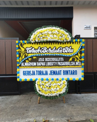Papan Bunga Duka di Mimika Barat